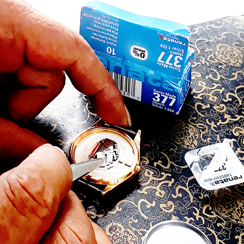 Thay Pin Đồng Hồ Curren hình 4