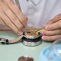Thay Pin Đồng Hồ Curren hình 3