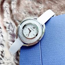 Dịch vụ bảo hành sửa chữa đồng hồ Swarovski uy tín lấy liền